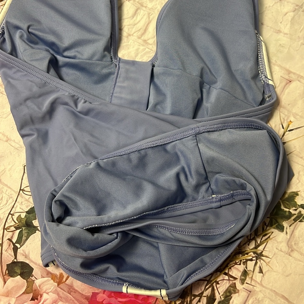 Calvin Klein periwinkle one piece swimsuit with side stripes NWOT size M - Picture 6 of 6